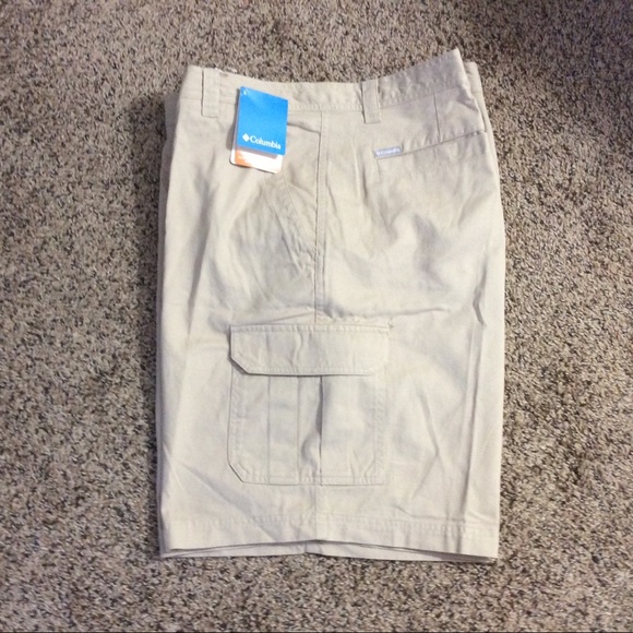 Men’s Columbia Cargo Shirts - 42” waist - NEW - Picture 3 of 10